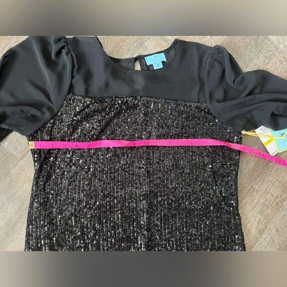 CeCe Long Sleeve Sequin Blouse- Size Medium - Picture 6 of 8